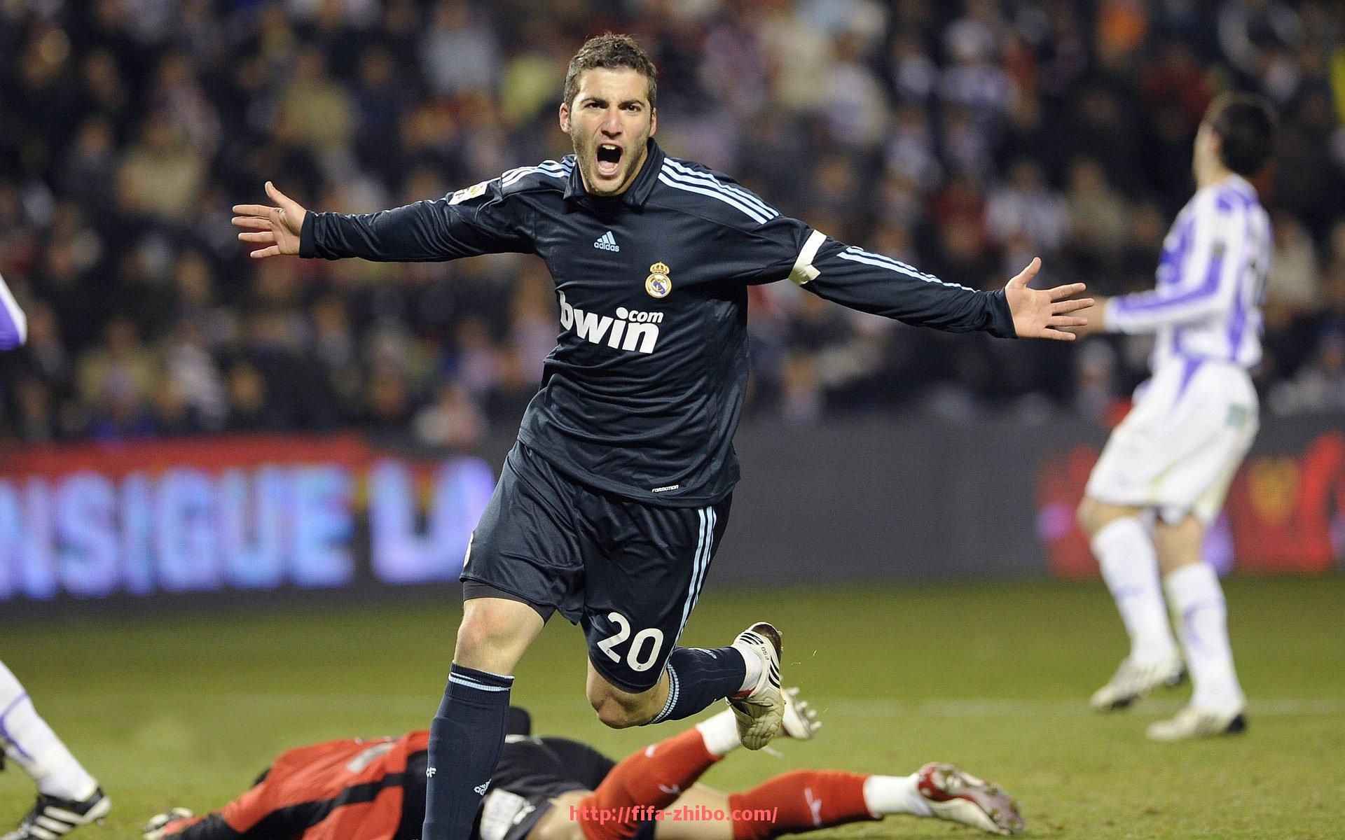 世俱杯直播-来自伦敦的德甲球队传说与队徽高清图像揭秘